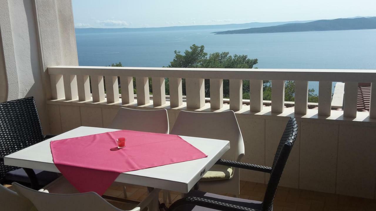 As Brela Hotel Exterior photo